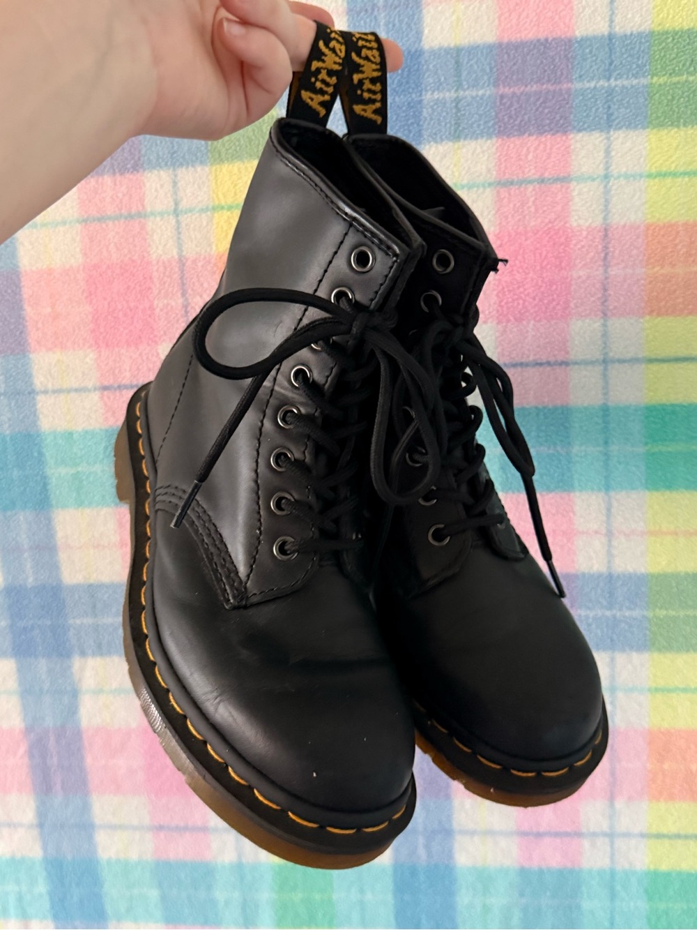 Dr. Martens Black lace-up Boots women’s size 6 EUC